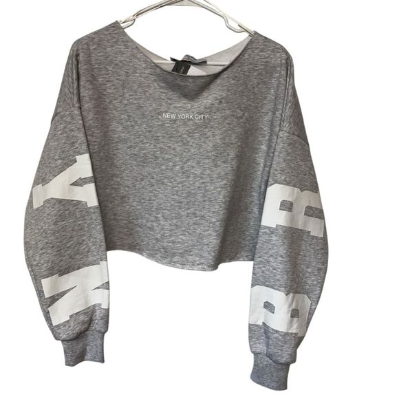 Primark Sweaters - Primark Gray 'New York City Brooklyn' Cropped Sweatshirt